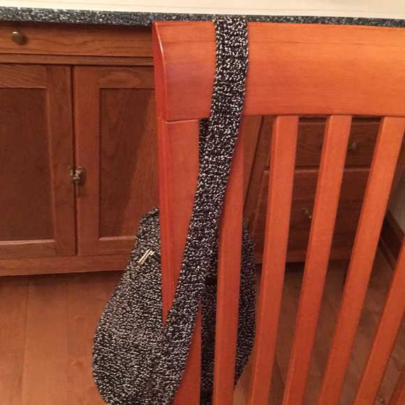 SAK knit CrossBack Pack Bucket Bag EUC - Picture 5 of 6